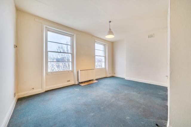 Property photo 2 of 16 Studio