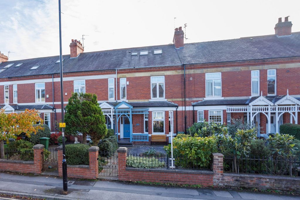 Property photo 1 of 24