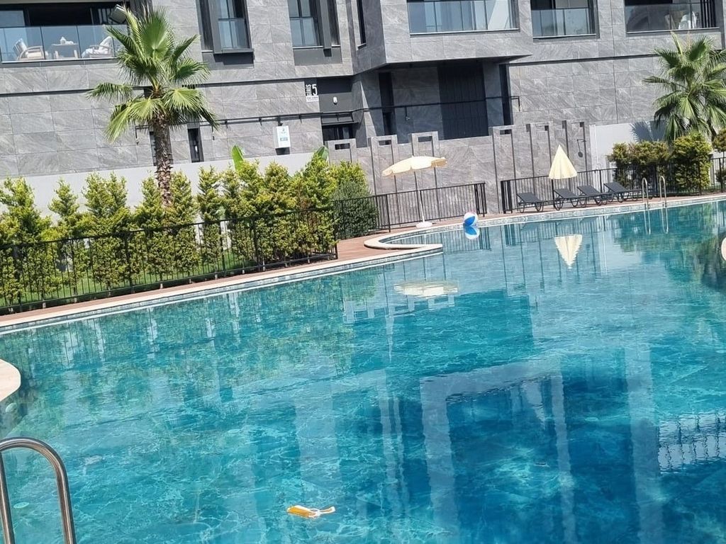 Property photo 2 of 22 Blissful 2 & 3-Bed Apartments In Kusadasi For Sale With Luxury Facilities - Communal Swimming Pool