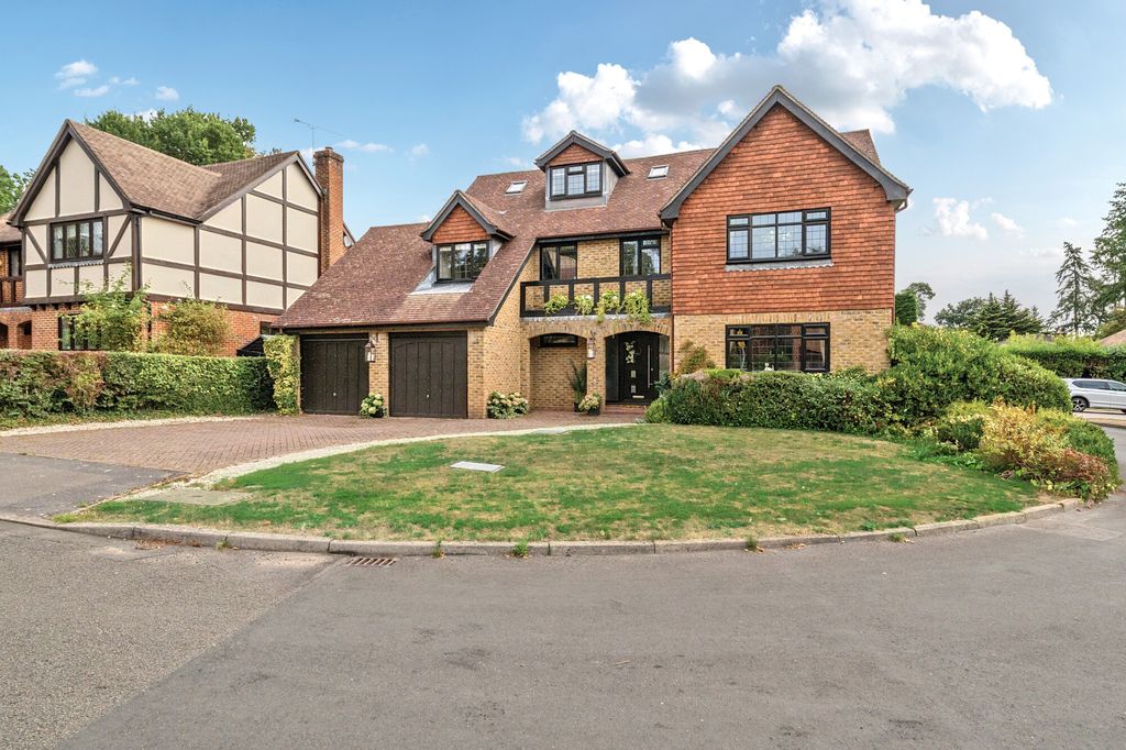 Property photo 1 of 12