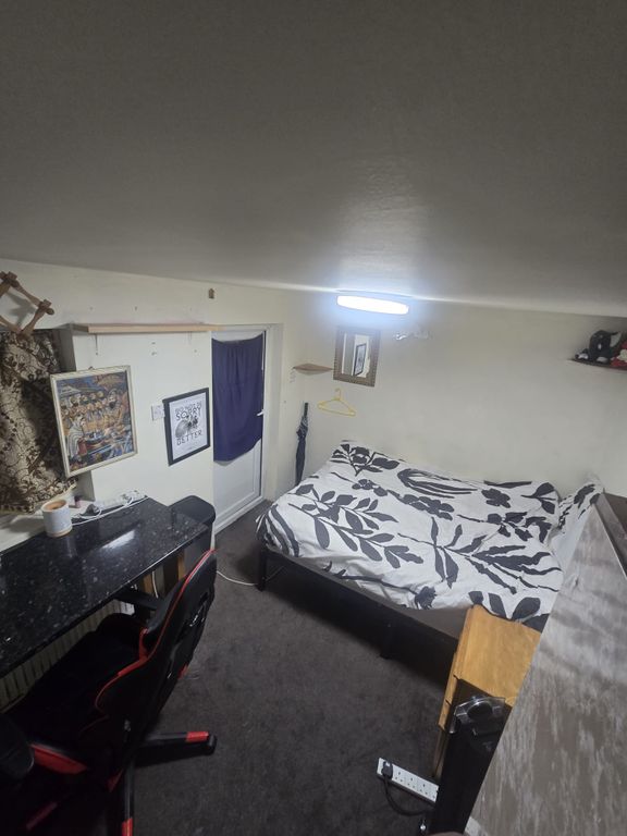 Property photo 2 of 5