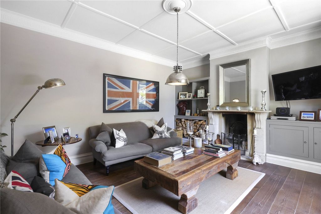 Property photo 3 of 24 Drawing Room
