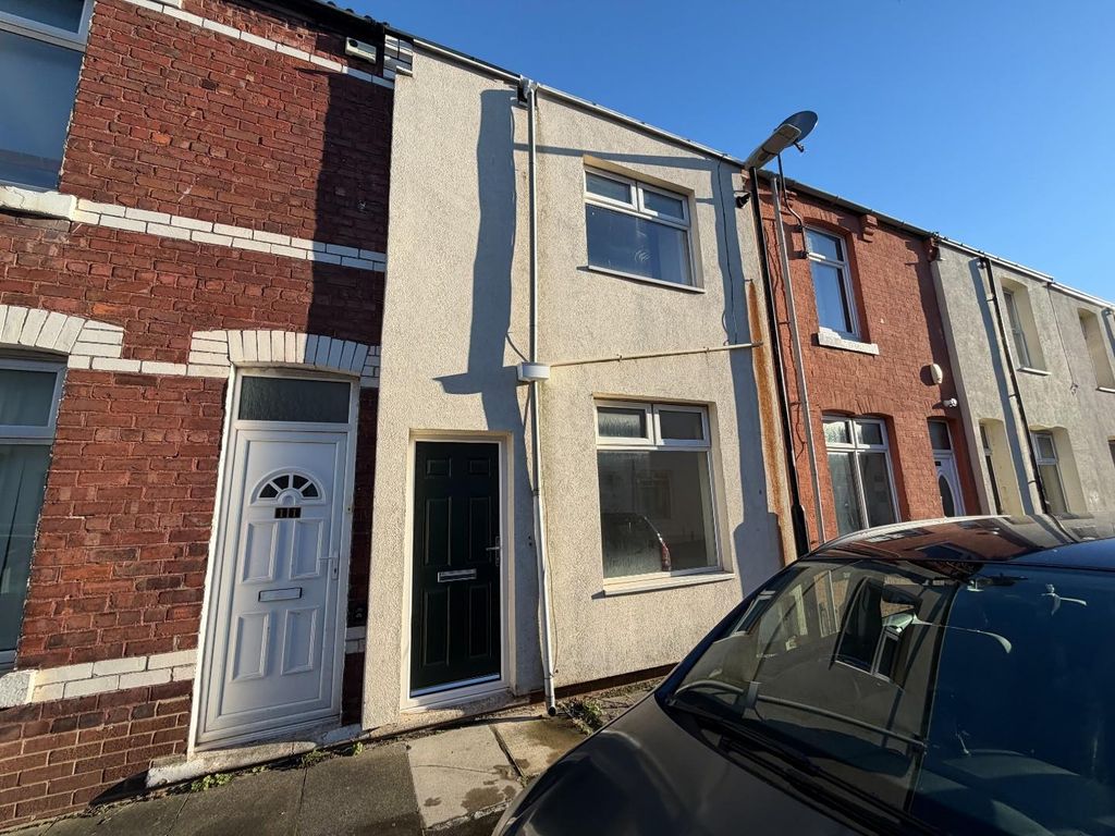 Property photo 1 of 14 Front