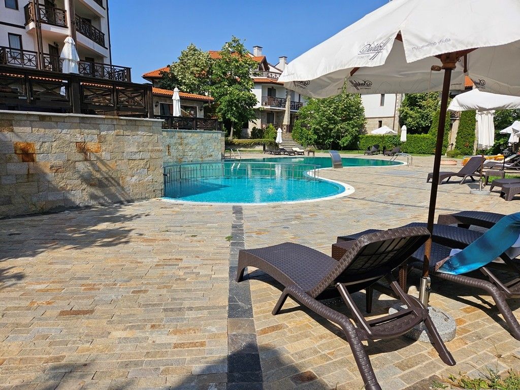 Property photo 1 of 48