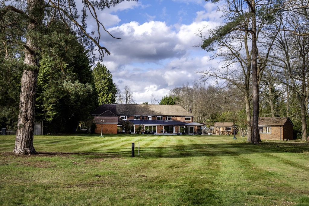 Property photo 2 of 33 Picture No. 60