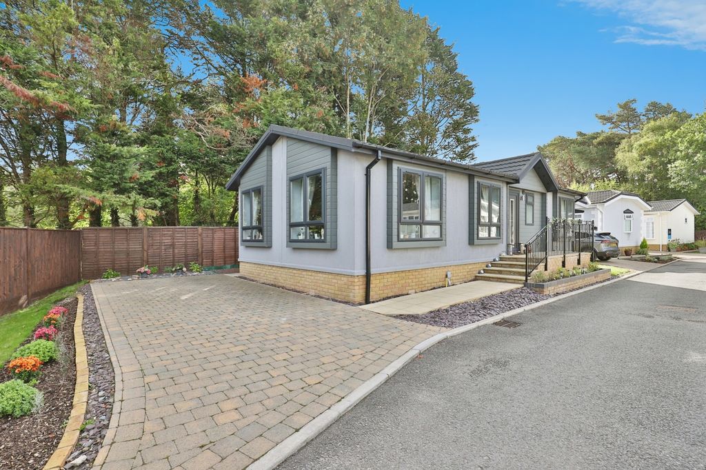 Property photo 1 of 17 Photo