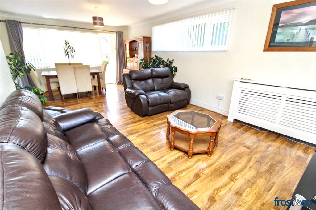 Property photo 2 of 22 Living/Dining Room