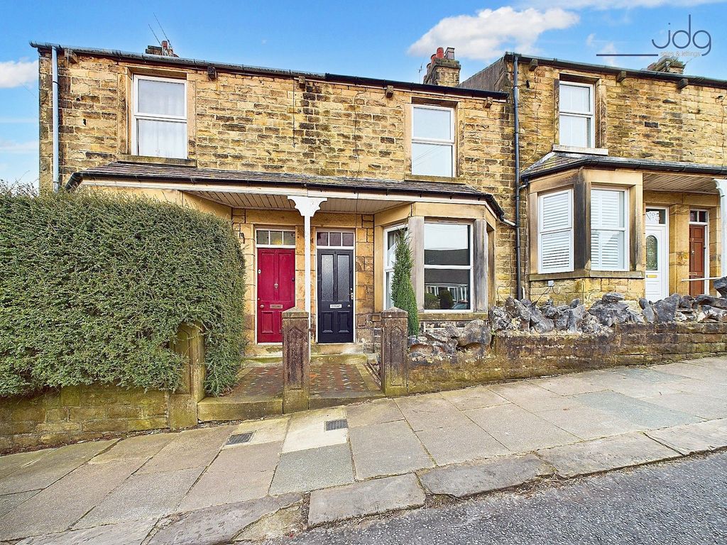 Property photo 1 of 18 Welcome To Chatsworth Road