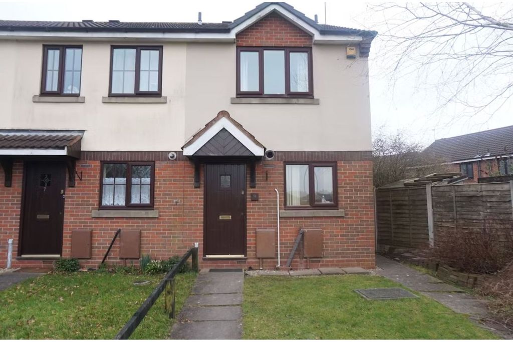 Property photo 1 of 8