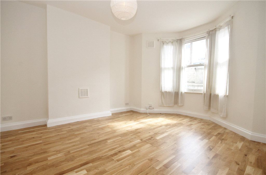 Property photo 3 of 5 Bedroom