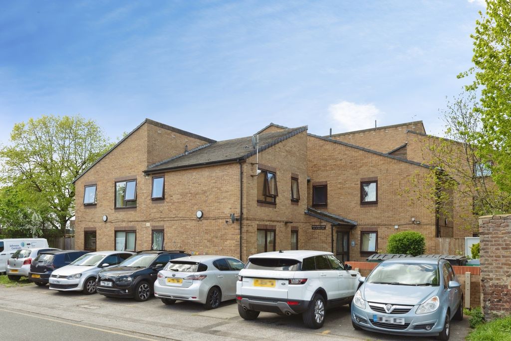 Property photo 1 of 19 Pbox-Img.Jpg