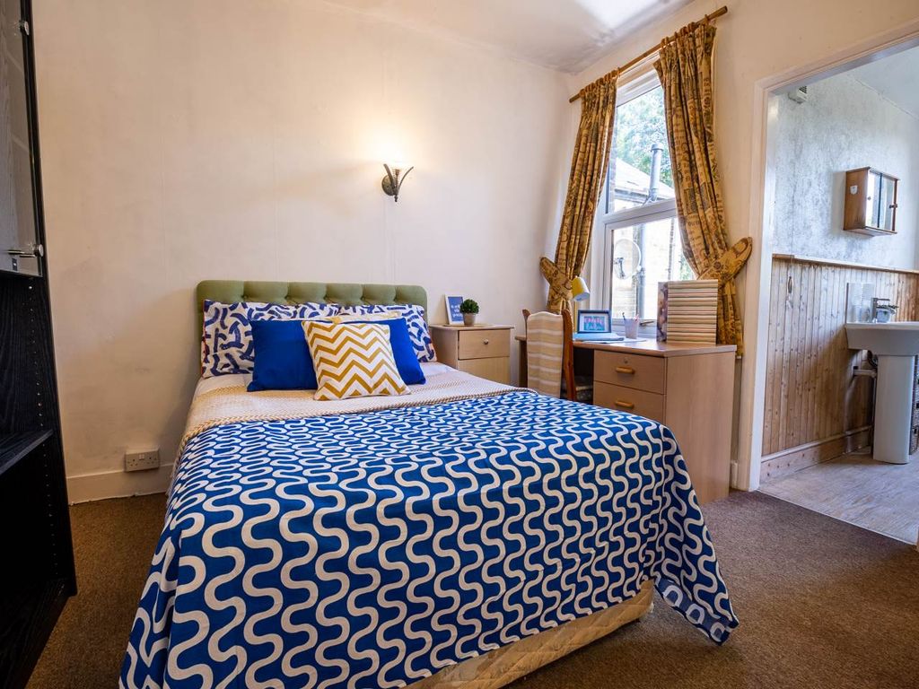 Property photo 1 of 14 62_St_Peters_Grove_Canterbury-6