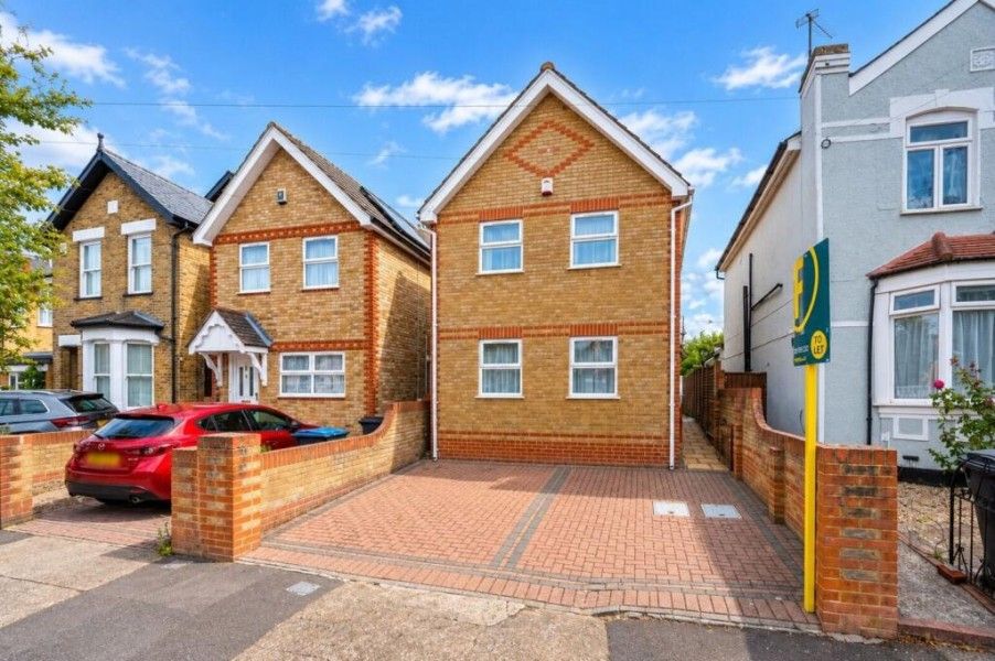 Property photo 1 of 9