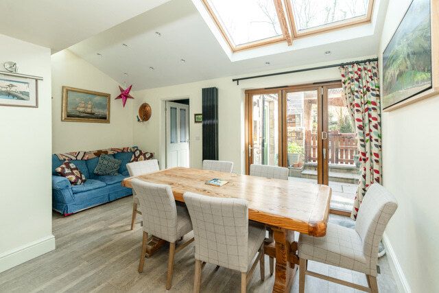 Property photo 3 of 23 Living Kitchen