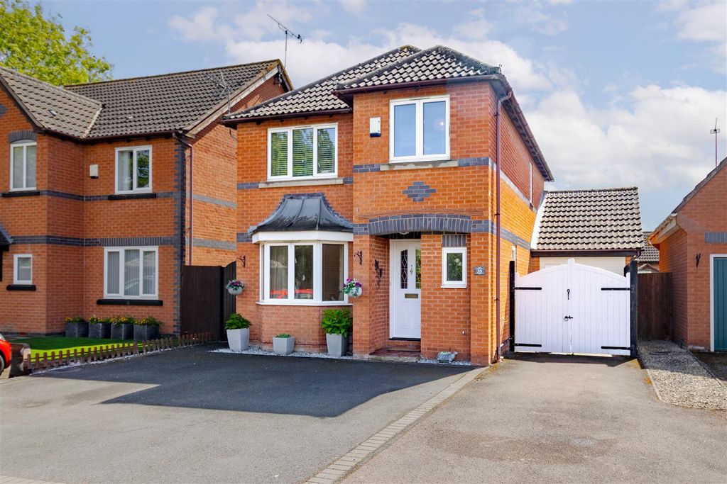 Property photo 1 of 31