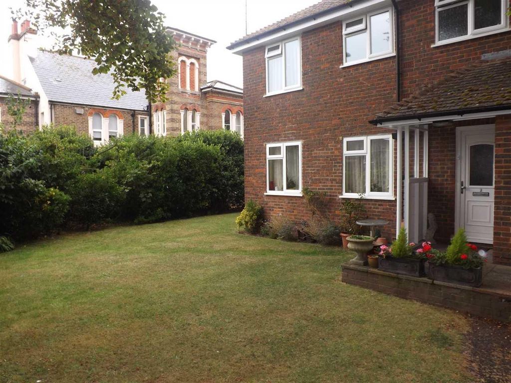 Property photo 1 of 4