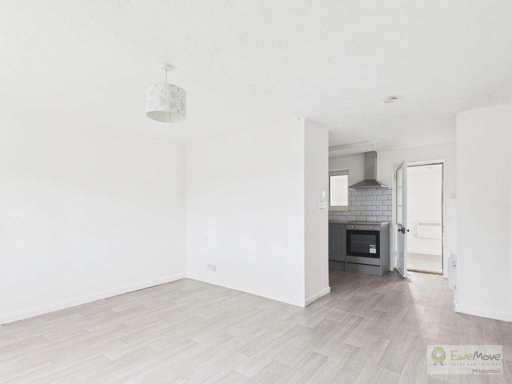 Property photo 3 of 15 Cam03603G0-Pr0065-Still009