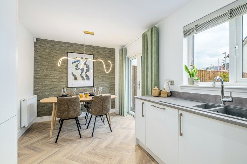 Property photo 2 of 17 Pinefields, Livingston