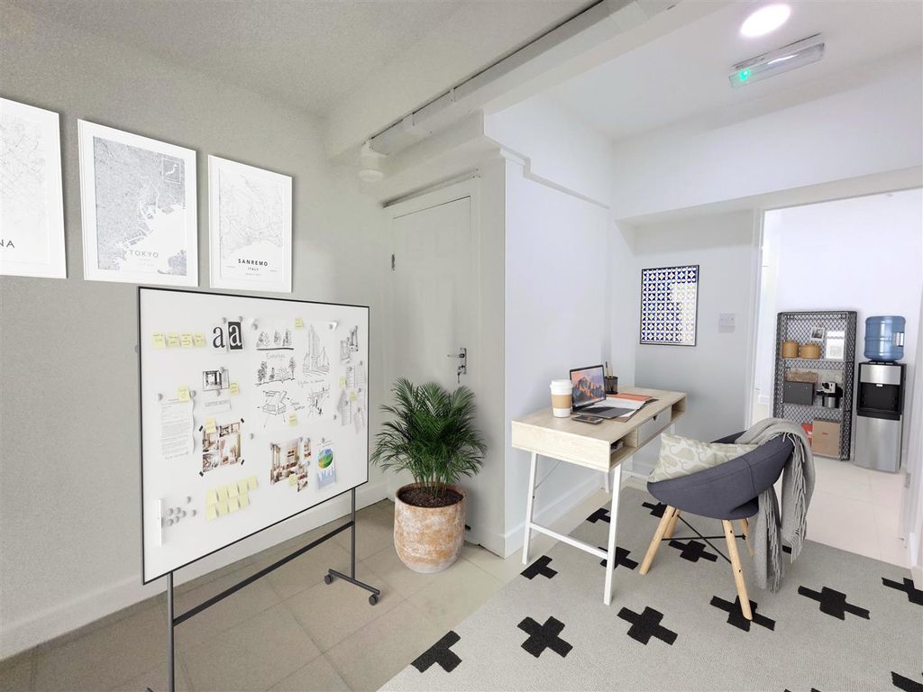Property photo 2 of 4 B2.Jpg