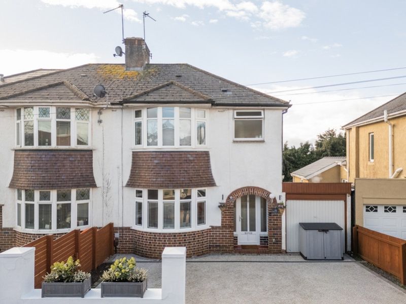 Property photo 1 of 27 Beaufort-Road-2_Db35-d2d3-2908-1713-E9A2-F45B-Fbbf