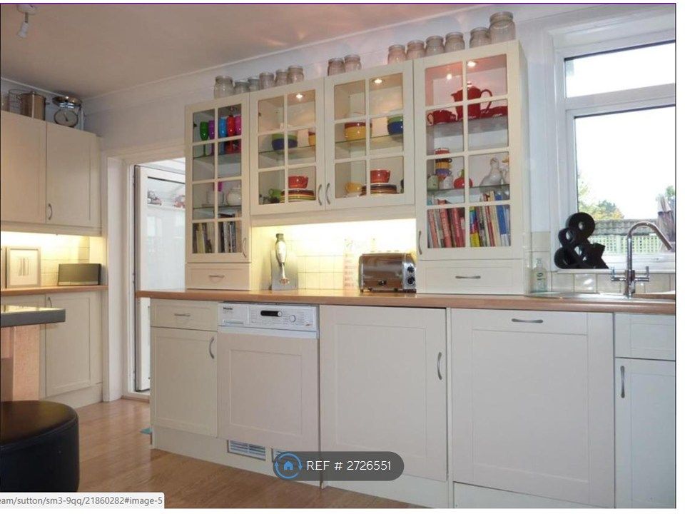 Property photo 3 of 13 Kitchen-Unit