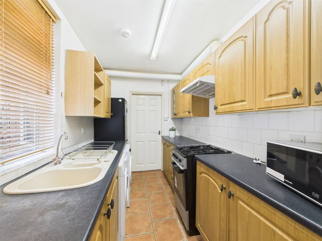 Property photo 2 of 7 Cam04063G0-Pr0109-Still002.Jpg