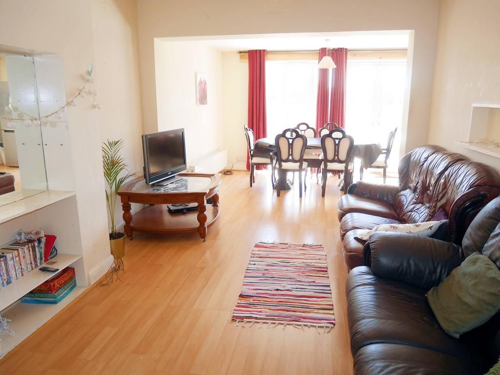 Property photo 3 of 18