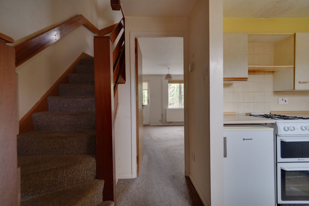 Property photo 2 of 11 4618632