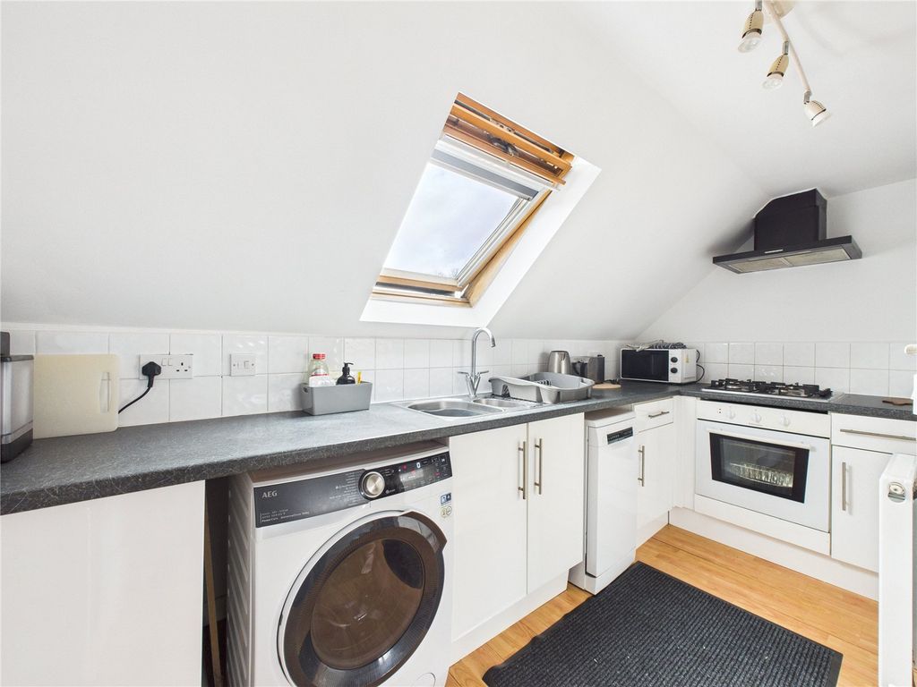 Property photo 3 of 8 Picture No. 09