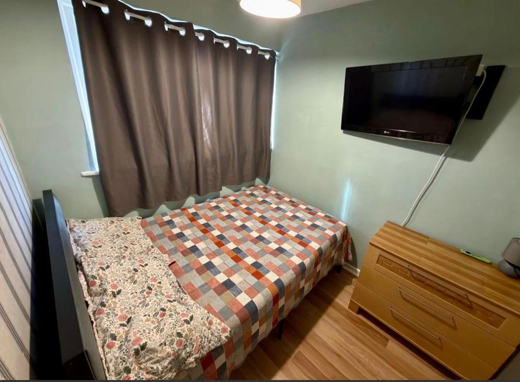 Property photo 2 of 4