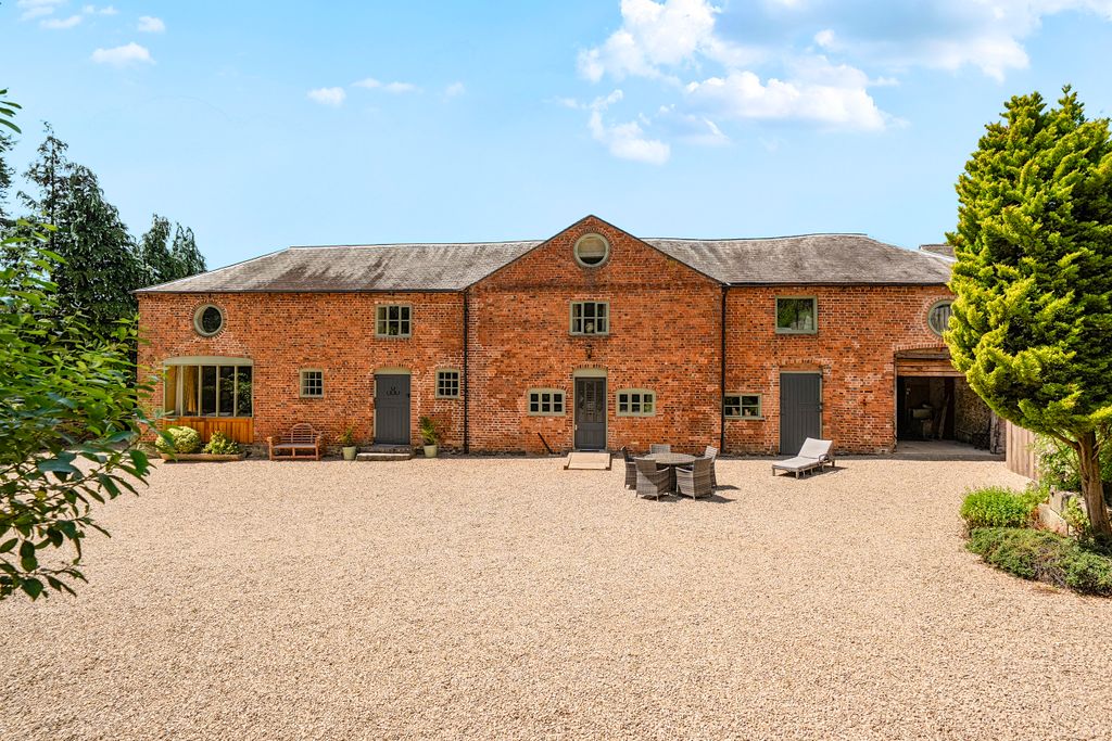Property photo 2 of 49 1453116-13-6A42Dd2170979