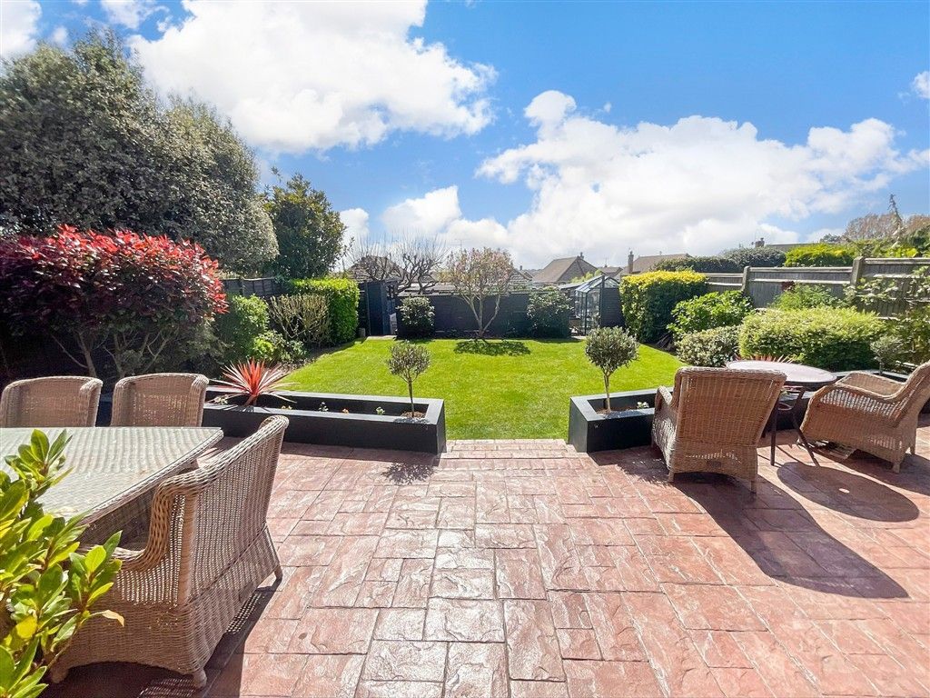Property photo 1 of 19 Garden 2. Ollie