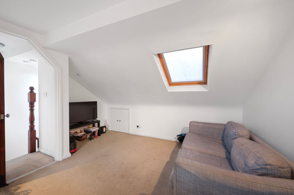 Property photo 3 of 10 Picture No. 01