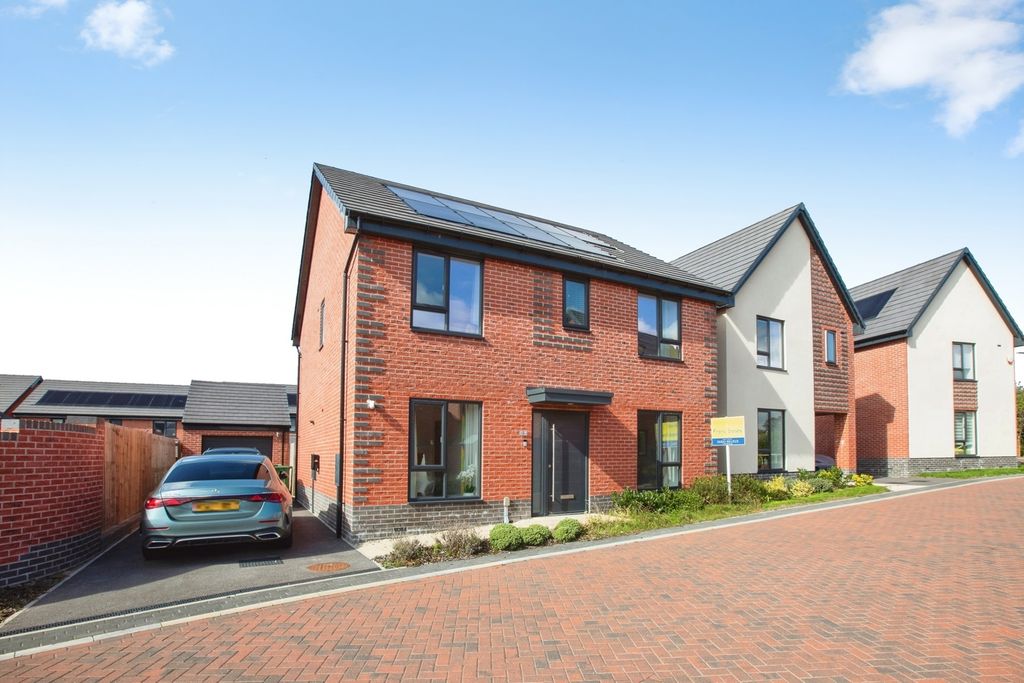 Property photo 1 of 28 Pbox-Img.Jpg