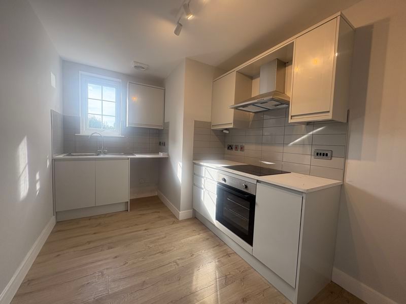 Property photo 2 of 7 Photo 4