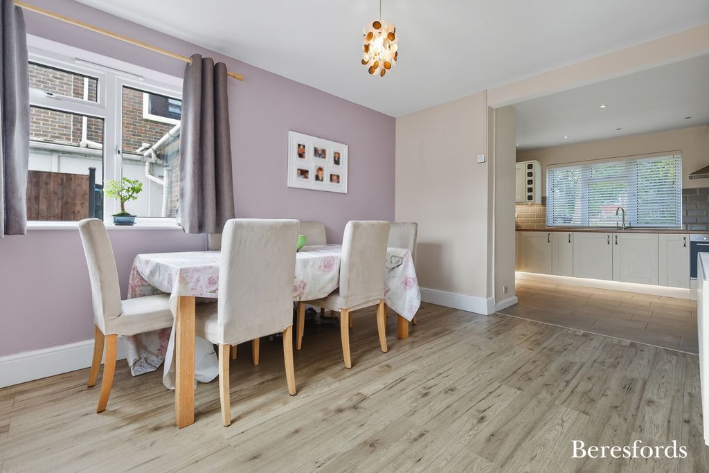 Property photo 3 of 22 Dining