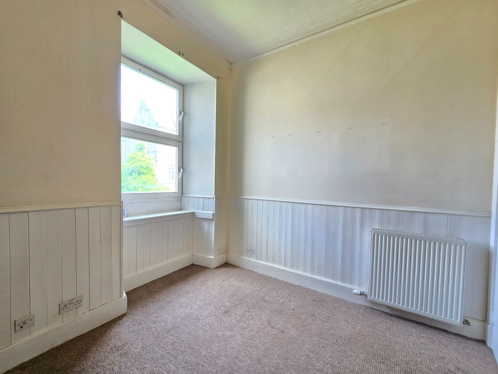 Property photo 3 of 4