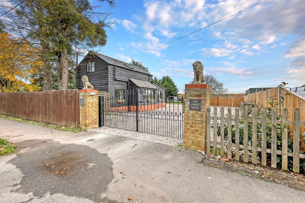 Property photo 3 of 28 Picture No. 35