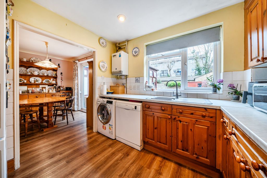 Property photo 2 of 23 1434915-14-69c6A5...