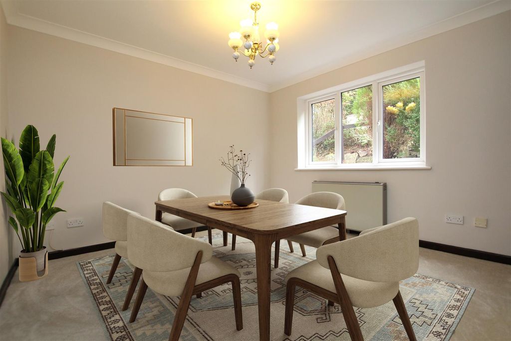 Property photo 3 of 27 Dining Room