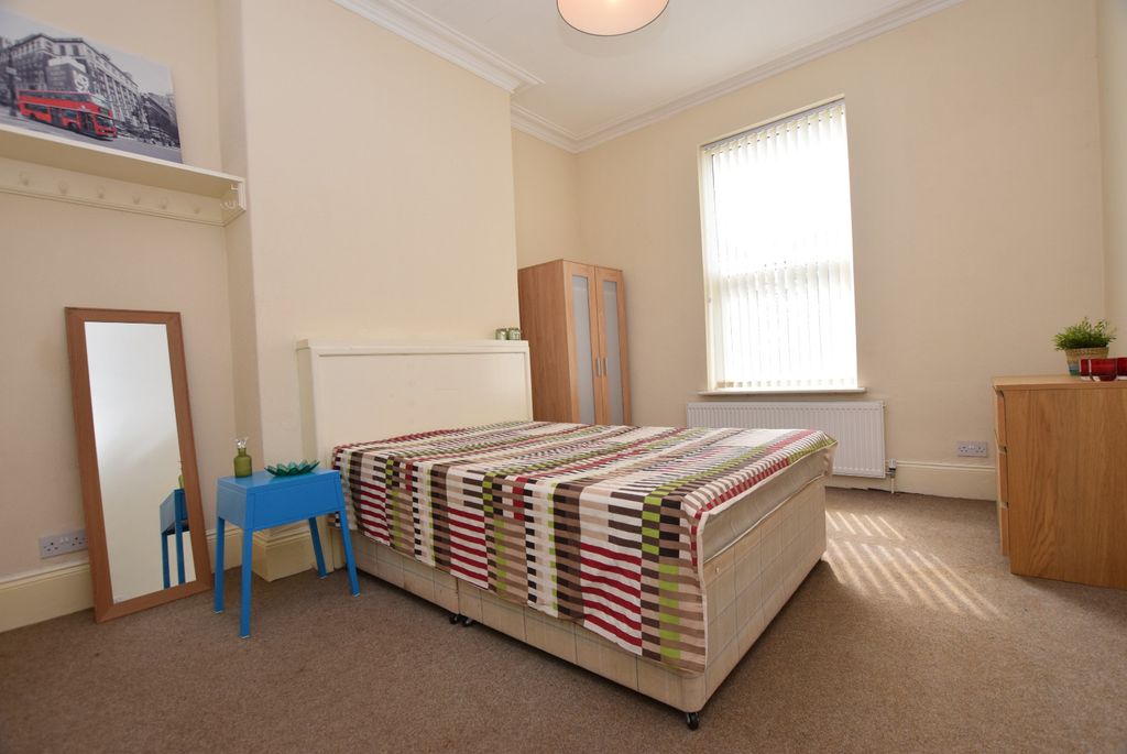 Property photo 1 of 6 1184241
