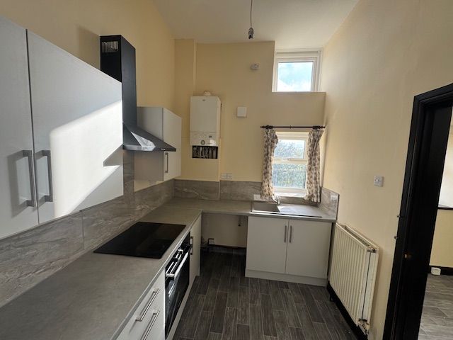 Property photo 3 of 17 Entrance Porch