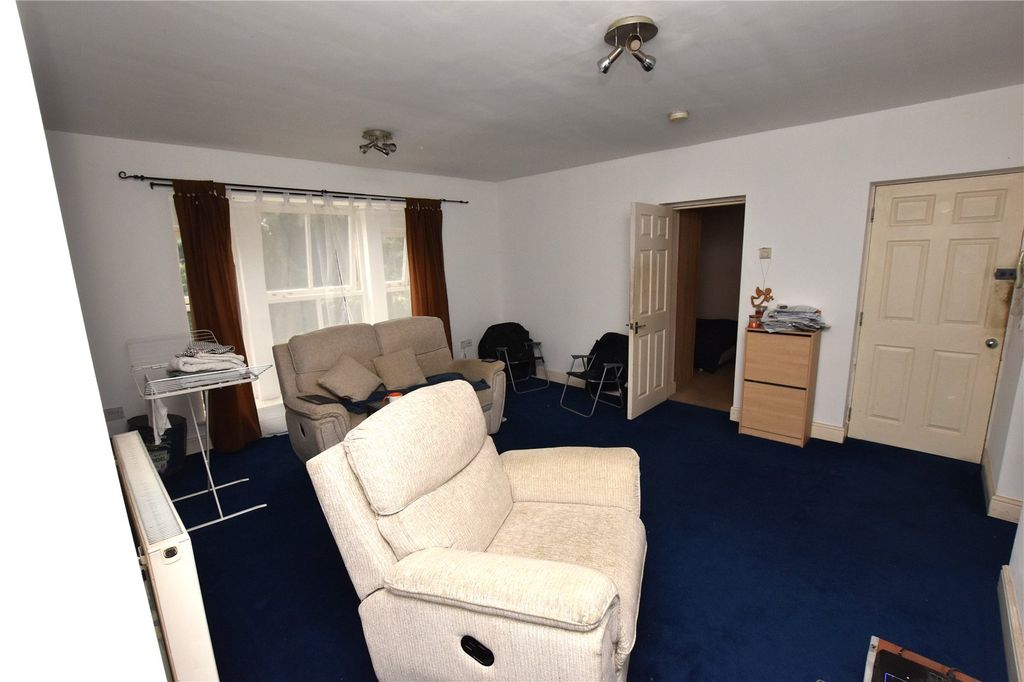Property photo 2 of 6 Picture No. 02