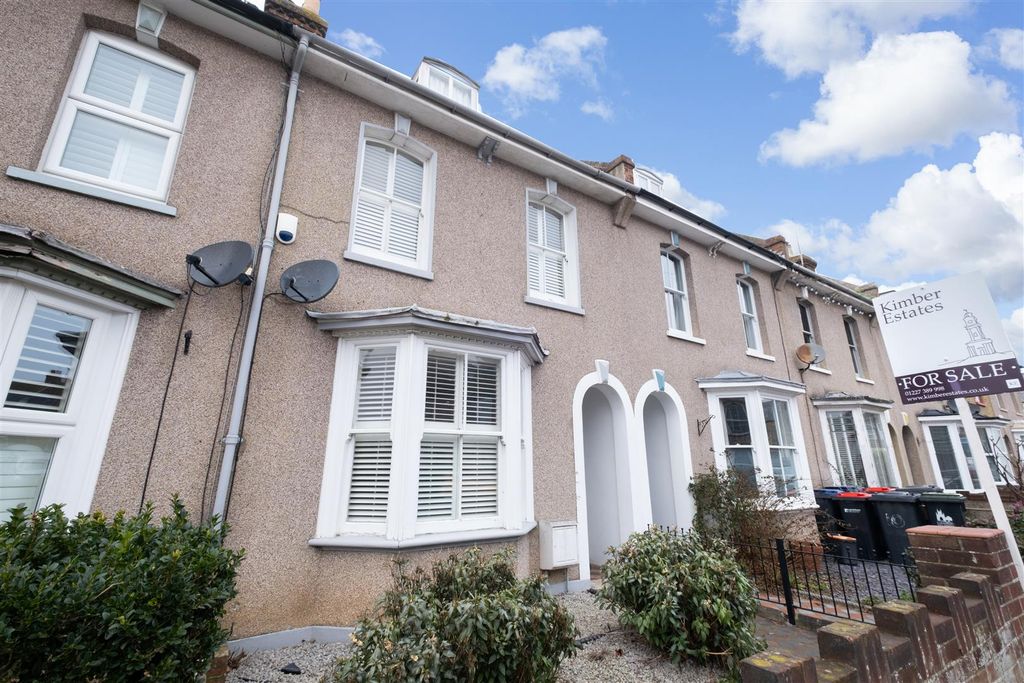 Property photo 1 of 24