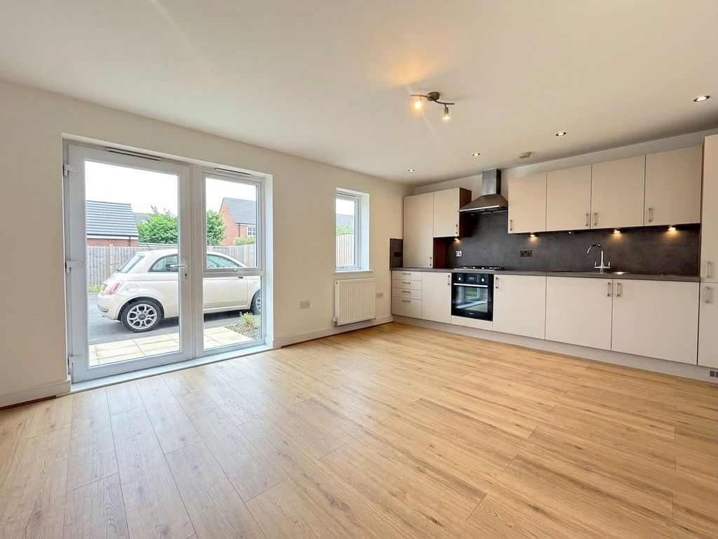 Property photo 2 of 10 Picture No. 08