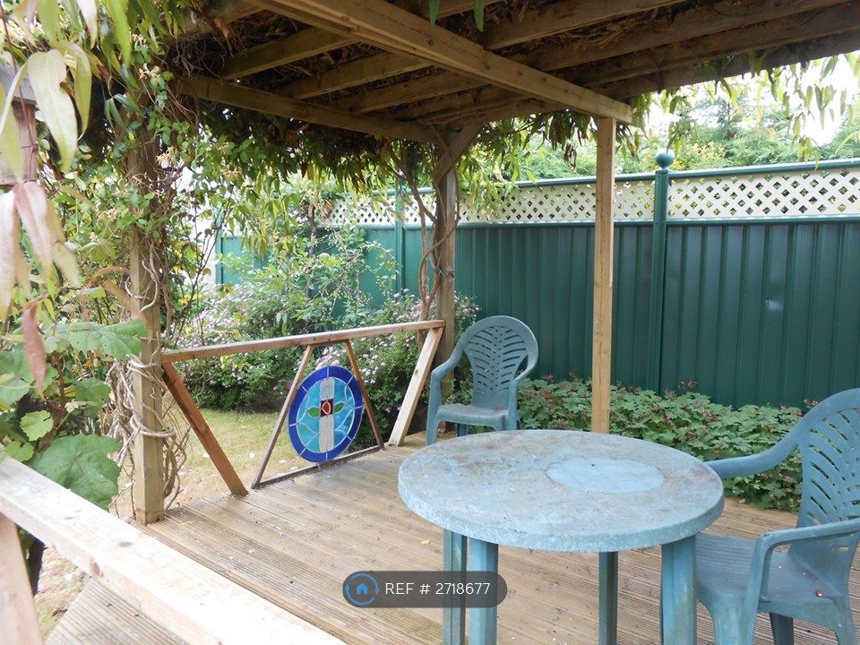 Property photo 3 of 35