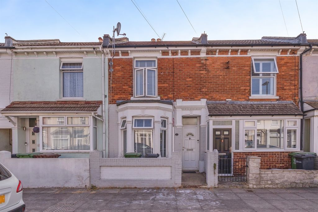 Property photo 1 of 18