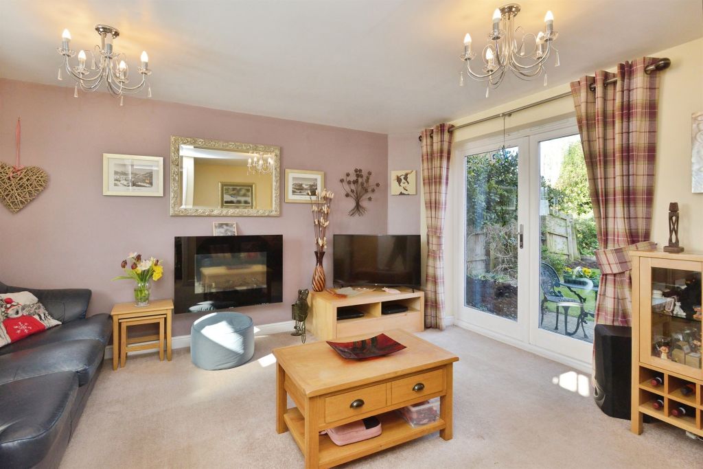 Property photo 2 of 20