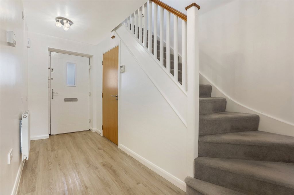 Property photo 2 of 18 Picture No. 02