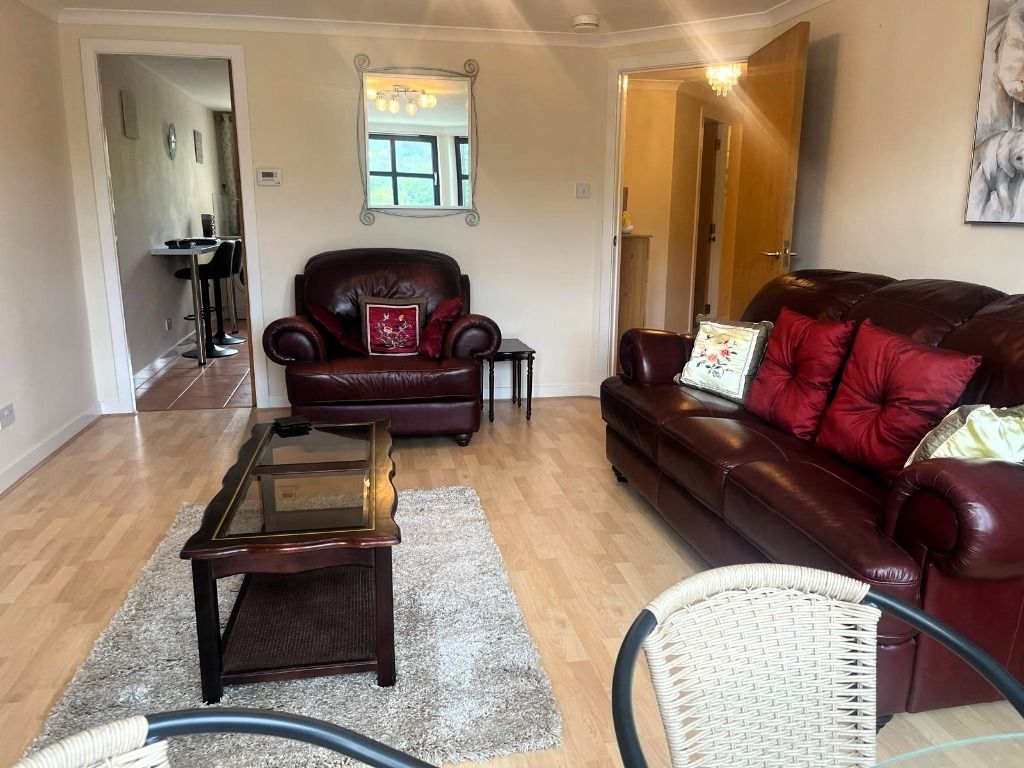 Property photo 2 of 9